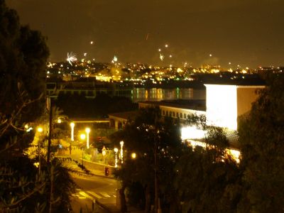 Silvester-Blick vom Hotel Bon Sol auf das Feuerwerk über den Dächern Palmas.