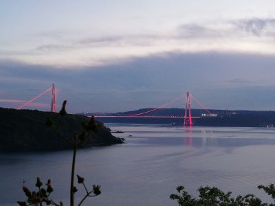 Das Schwarze Meer trieft Bosporus. Neben Istanbul.