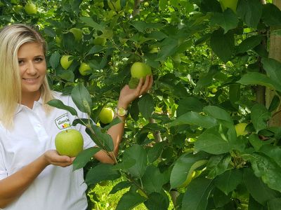 Neben ihren Obstwiesen ist die große Leidenschaft der Südtiroler Apfelbäuerin Judith Mathà die Gastgeberrolle. Der Grieserhof in Nals, Mitglied bei „Roter Hahn“, beherbergt Urlauber im stylisch umgebauten Stadel.