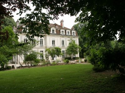Château de la dame blanche in der geschichtsträchtigen Region Franche-Comté.