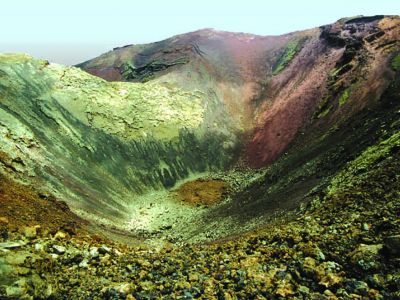 Die Energie des Feuers ist selten so eindrucksvoll spürbar wie im Nationalpark Timanfaya auf Lanzarote.