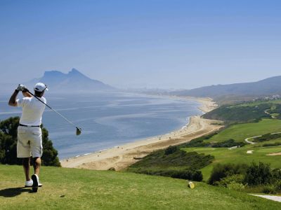 Golfen ist im andalusischen Strandclub Aldiana Alcaidesa an der Costa del Sol ein großes Thema.