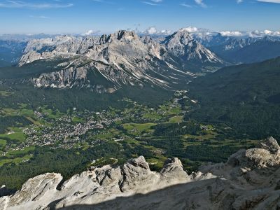 Blick auf Cortina und das Alpenpanorama.