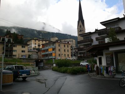 Davos - Kirchturm der St. Johann Kirche.
