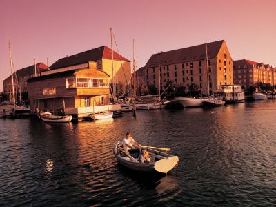 Hausboote im Kopenhagener Hafen.