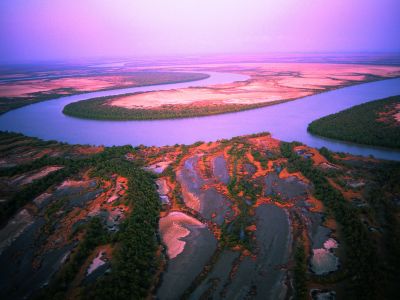 Luftaufnahme vom Norman River im Bundesstaat Queensland.