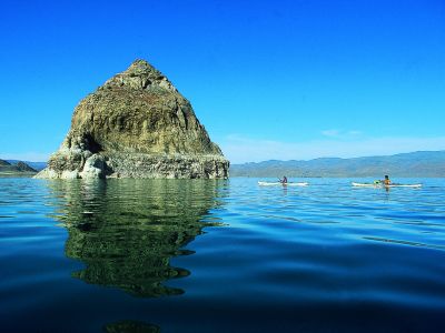 Der Pyramid Lake umfasst 125.000 Hektar und ist damit einer der größten natürlichen Seen in Nevada.