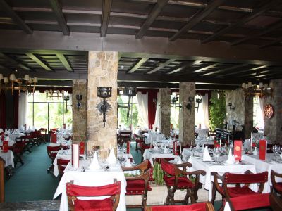 Eines der Restaurants (Las Antorchas Restaurant) vom Hotel Bon Sol in Illetas/Mallorca.