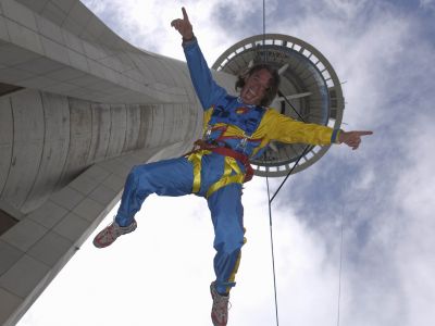 Sky Jump vom Macau Tower.