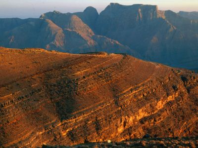 Lichtspiele am Sonnenberg im Sultanat Oman.