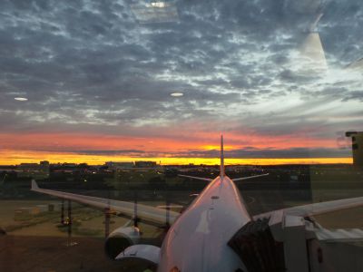 Sonnenuntergang in Sydney / Airport.