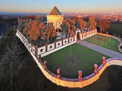 Das im Sommer 2011 wieder eröffnete Zsolnay Mausoleum im südungarischen Pécs.