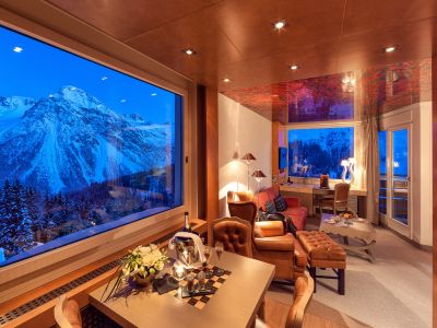 Junior Suite mit Südlage im Carlton Hotel, Sankt Moritz.