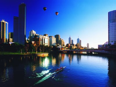 Die Skyline von Melbourne.