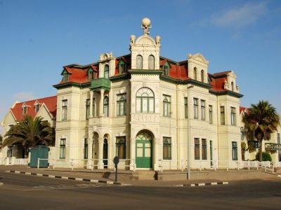 Villa am Meer ganz in weiß