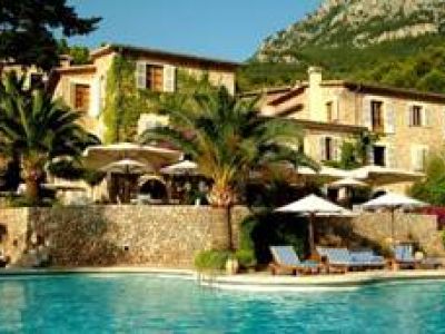 Ausgezeichnet residieren im -La Residencia-