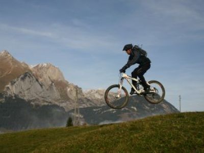 Die Churfirsten unter die Stollen nehmen