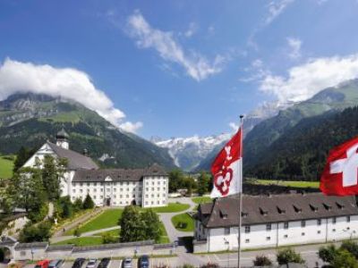 Von alten Pfaden, Mönchen und dem Ende der Welt