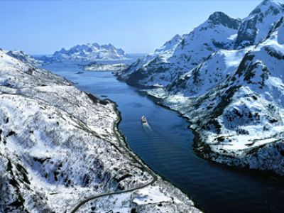 Winterliche Festtagstimmung auf See