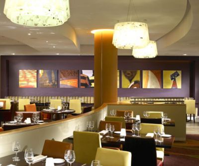 Marriott punktet mit der Eröffnung des London Marriott Hotel Twickenham