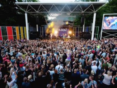 ROCKSOMMER IN KOPENHAGEN: FREITAGROCK IM TIVOLI