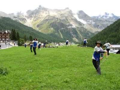 Südtirol: Winterende mit Krach, Kultur und Köstlichkeiten