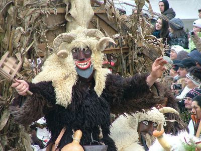 Ungarn: Buscho Maskenfest