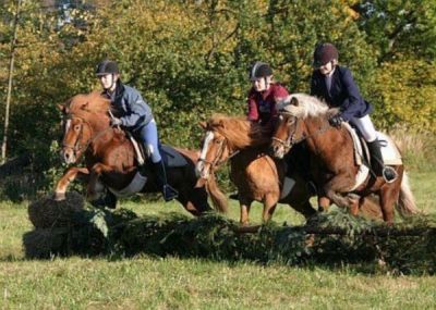 Aufsatteln und durch die 