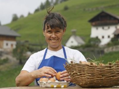 Südtiroler Qualitätsprodukte der Marke „Roter Hahn“
