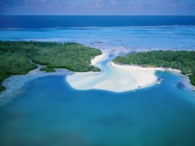 Mauritius feiert ganz in Weiß auf der Ile aux Cerfs